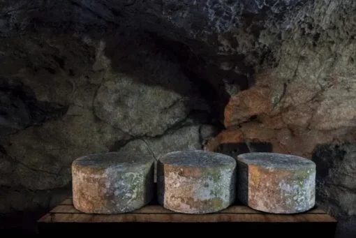 molin cave asturian where cabrales cheese is matured