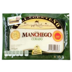 Villacenteno Aged Manchego cheese wedge 440g
